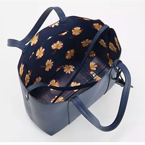 Draper James Elle Tote with Removable Flower Key Fob in Navy Pebble Faux Leather - Picture 7 of 16